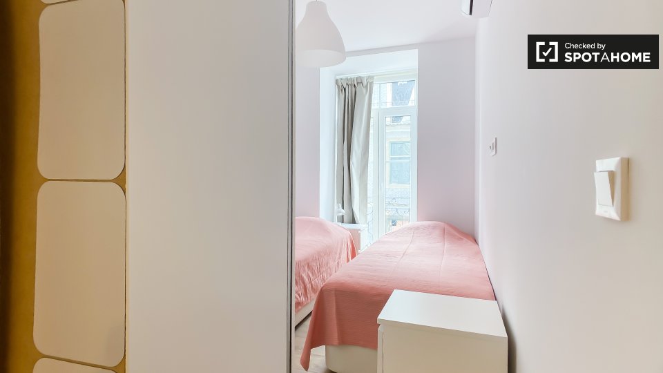 Apartment Lisbon, 2 beds — photo 14