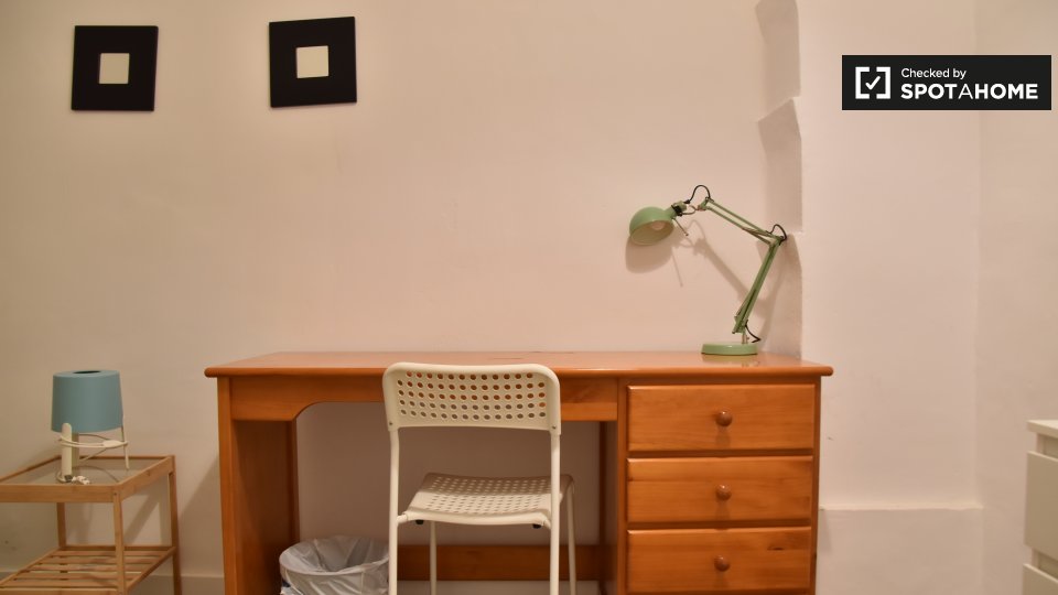 Double room Valencia, 4 beds, 80m² — photo 4