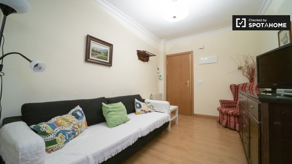 Apartment Madrid, 2 beds, 55m² — photo 2