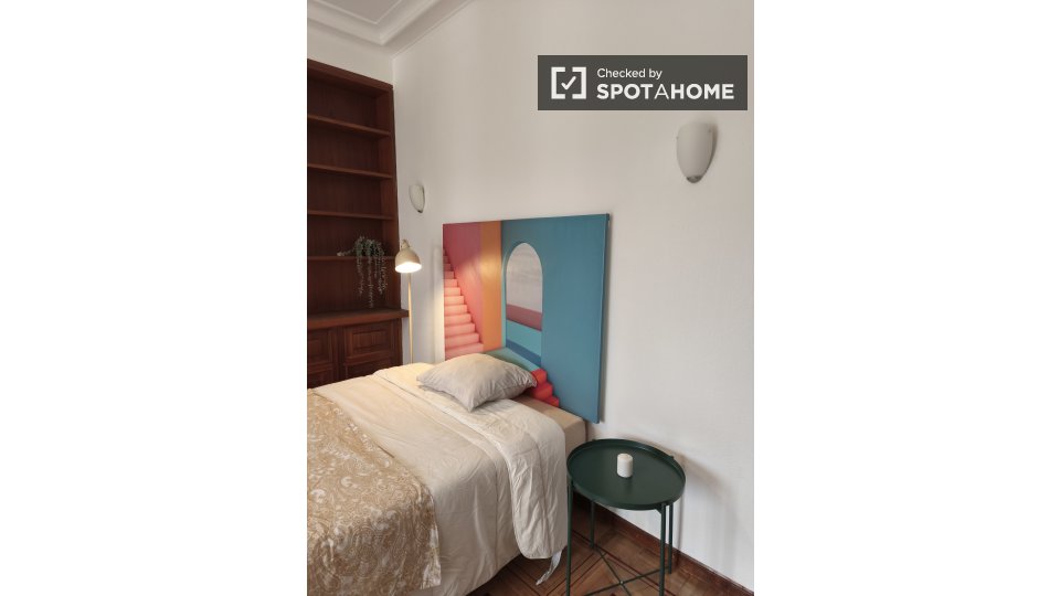 Double room Madrid, 6 beds, 200m² — photo 13