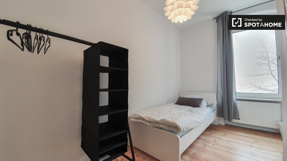 Double room Berlin, 3 beds — photo 16