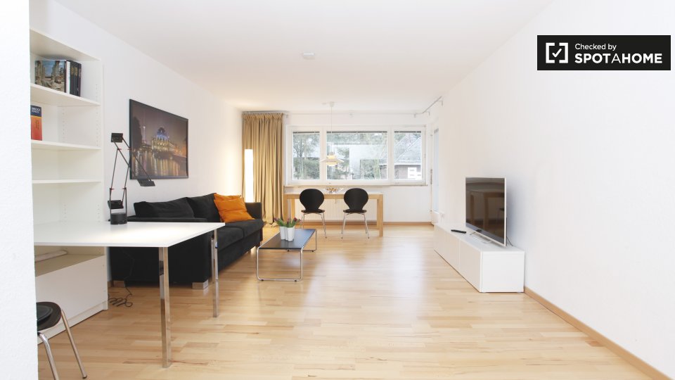 Apartment Berlin, 1 bed, 72m² — photo 1