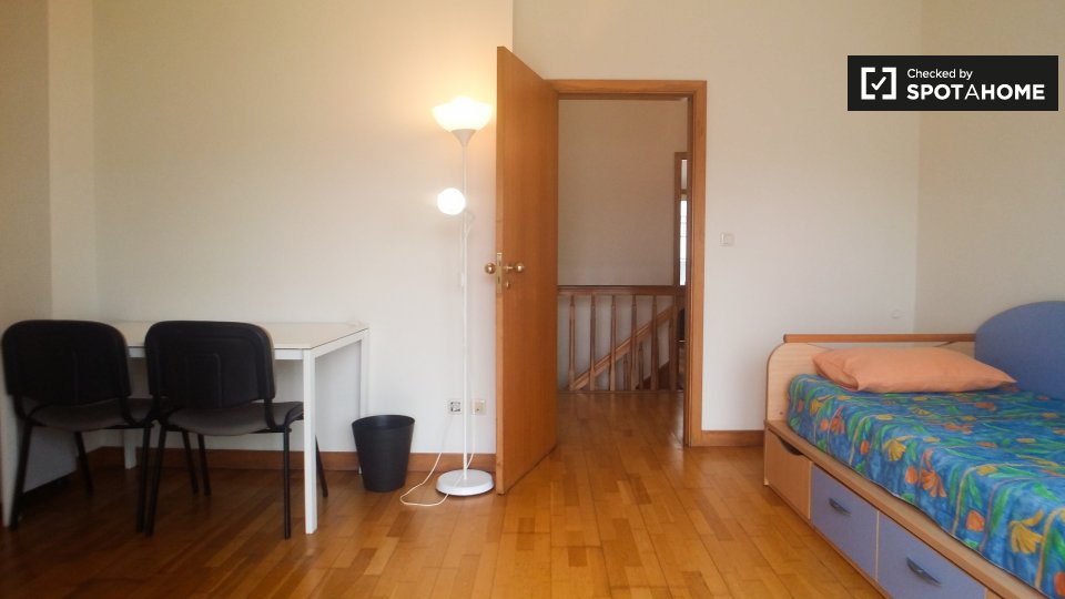 Double room Porto, 2 beds, 70m² — photo 2