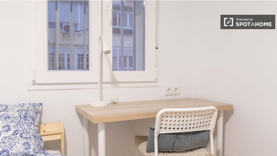 Double room Madrid, 3 beds, 50m² — photo 22