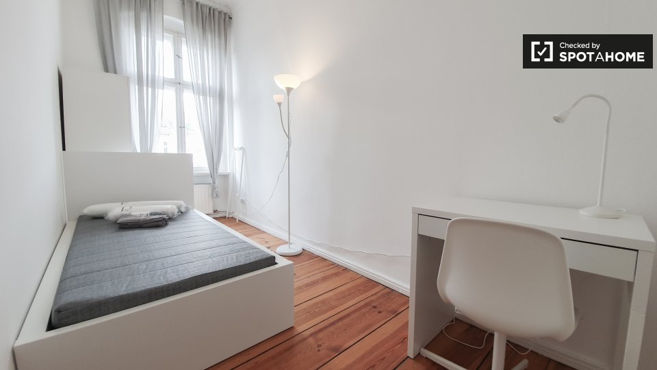 Double room Berlin, 3 beds — photo 6