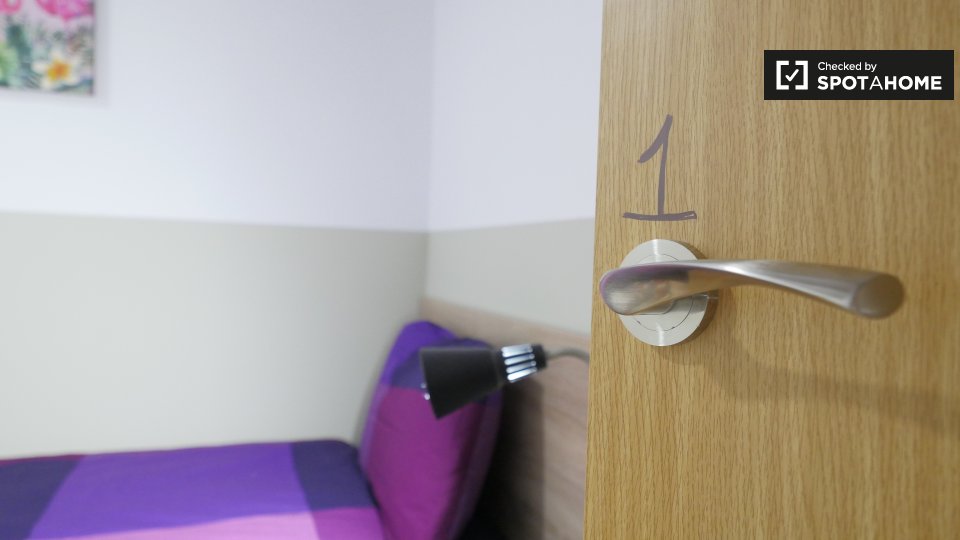 Double room Barcelona, 4 beds — photo 4