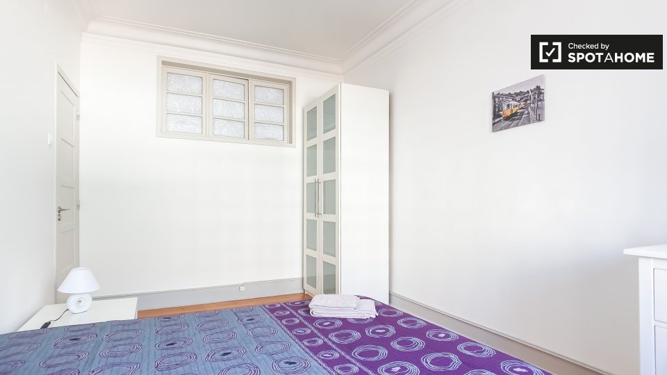 Double room Lisbon, 4 beds, 97m² — photo 3