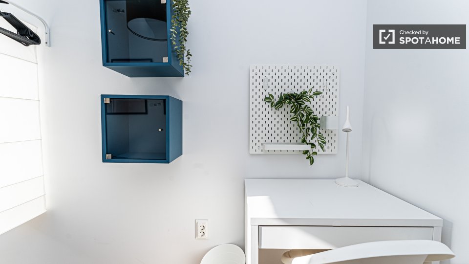 Double room Berlin, 6 beds, 88m² — photo 2