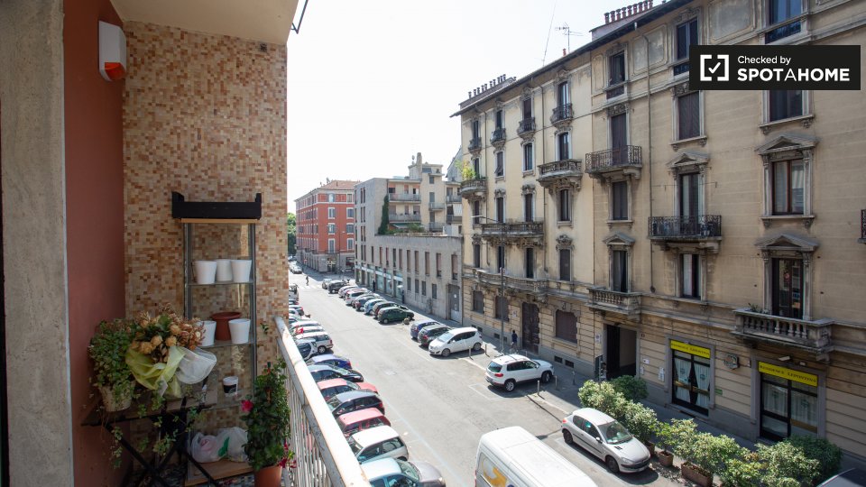 Double room Milan, 2 beds, 84m² — photo 6