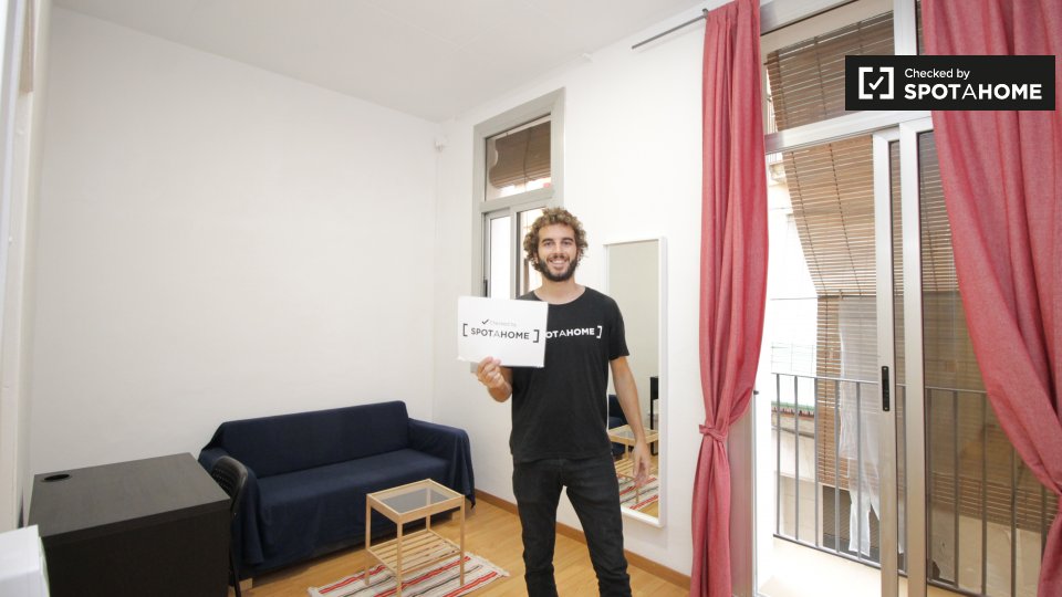 Double room Barcelona, 2 beds, 50m² — photo 8