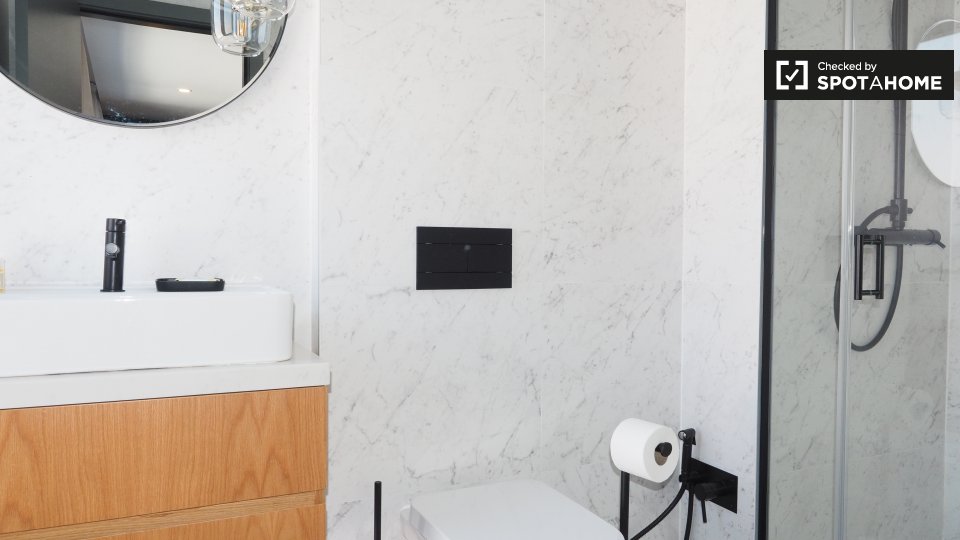 Apartment mono Lisbon, 47m² — photo 12