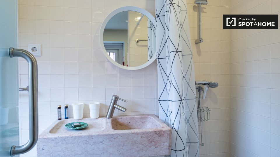 Apartment mono Lisbon — photo 13