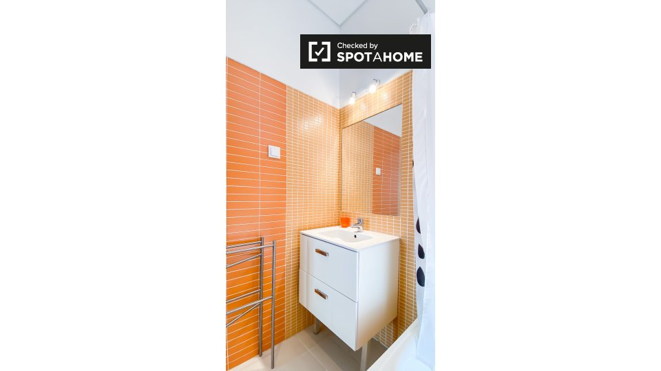 Apartment mono Lisbon — photo 11