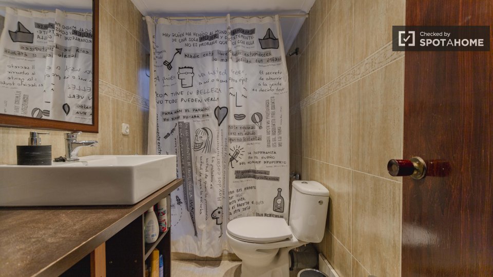 Double room Valencia, 4 beds — photo 11