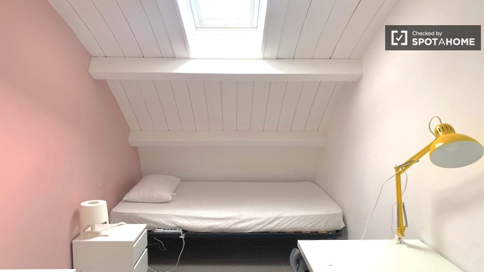 Double room Rome, 3 beds — photo 14