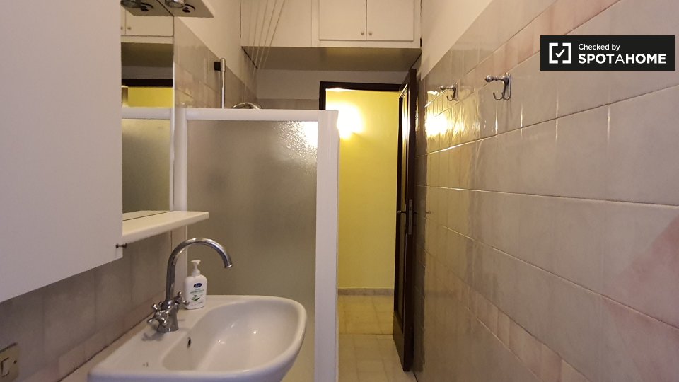 Double room Milan, 3 beds — photo 19
