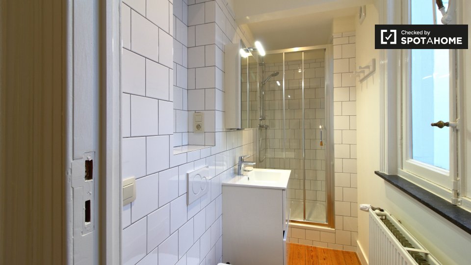 Double room Brussels, 11 beds, 750m² — photo 7