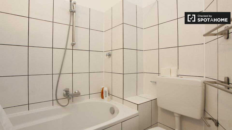 Apartment Berlin, 4 beds, 104m² — photo 7