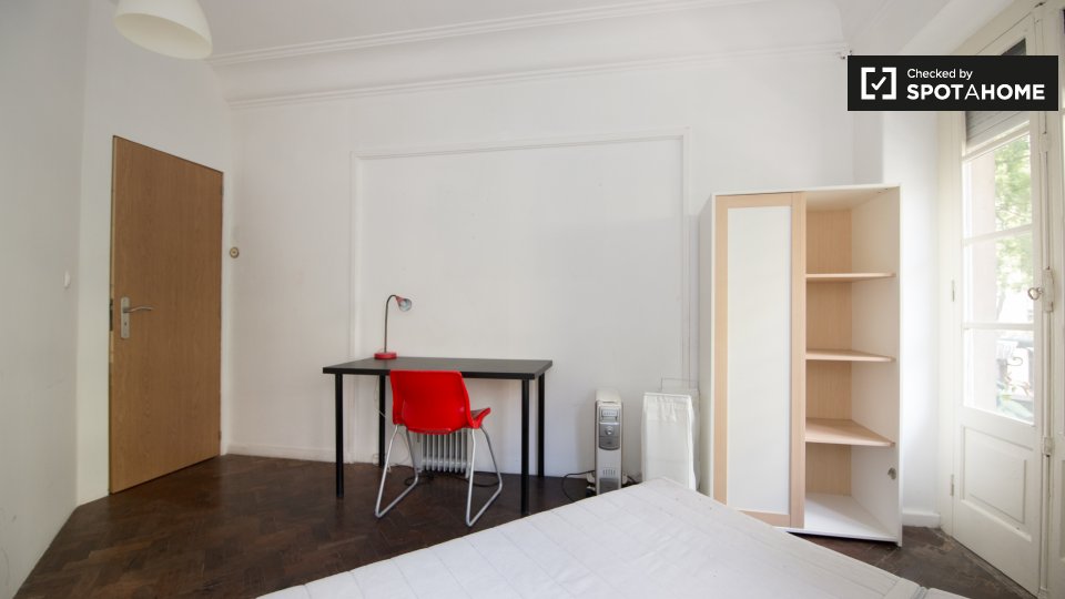 Double room Lisbon, 7 beds, 100m² — photo 3