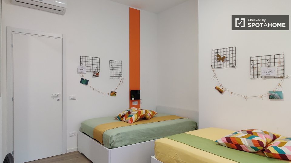 Double room Milan, 13 beds — photo 1