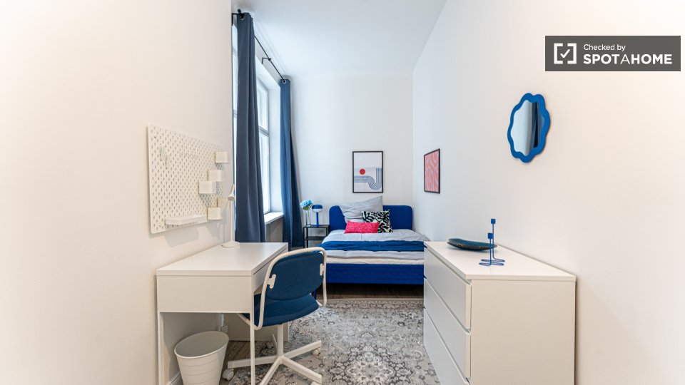 Double room Berlin, 6 beds, 101m² — photo 26