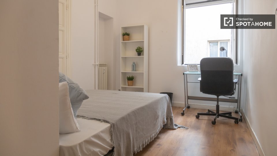 Double room Madrid, 9 beds — photo 4