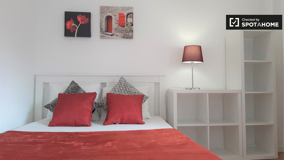 Double room Lisbon, 4 beds, 100m² — photo 20