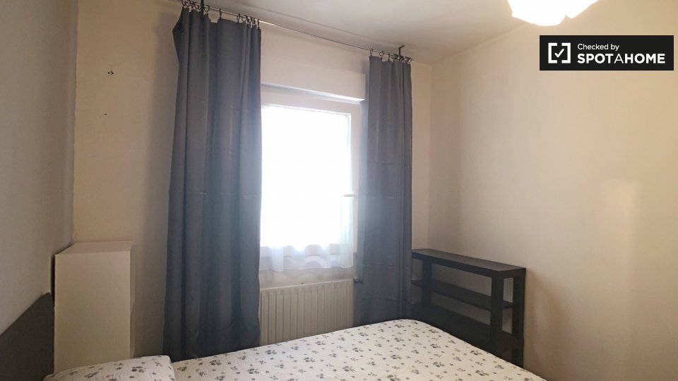 Double room Madrid, 3 beds, 160m² — photo 13