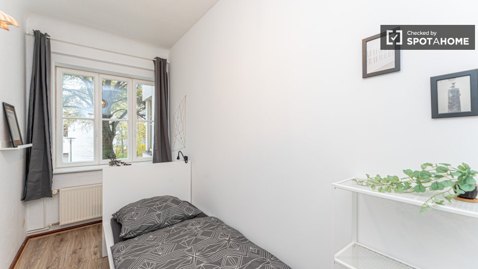Double room Berlin, 4 beds, 64m² — photo 5