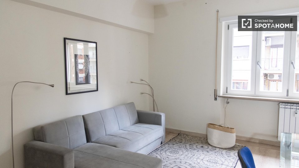 Apartment Rome, 1 bed — photo 2