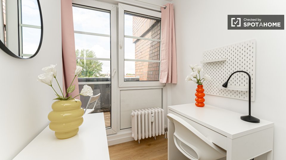 Double room Berlin, 5 beds, 80m² — photo 18