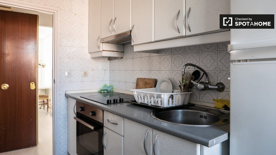 Double room Madrid, 4 beds, 70m² — photo 7
