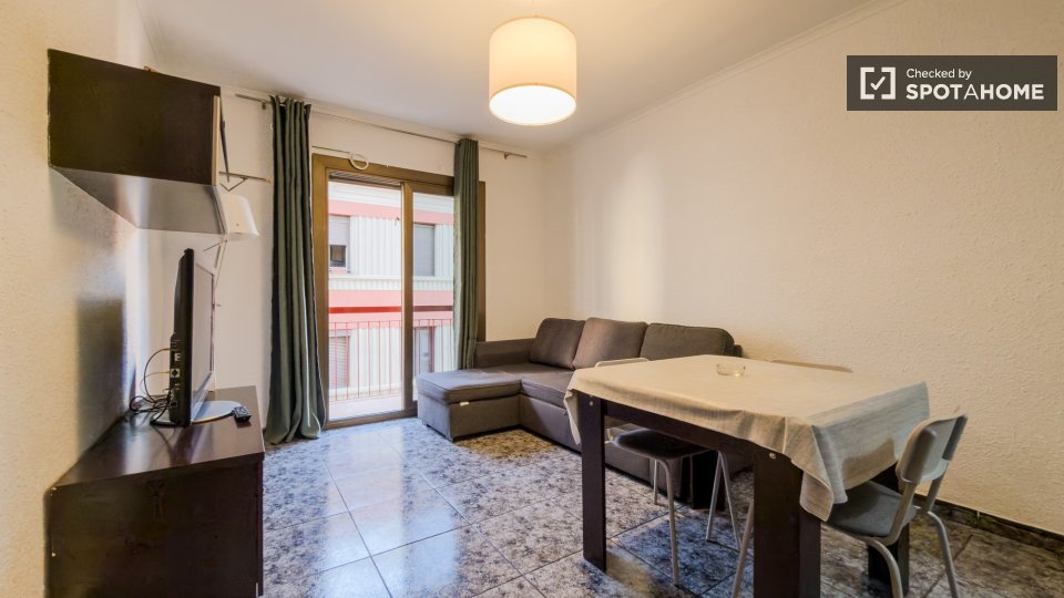 Apartment Barcelona, 3 beds, 70m² — photo 16