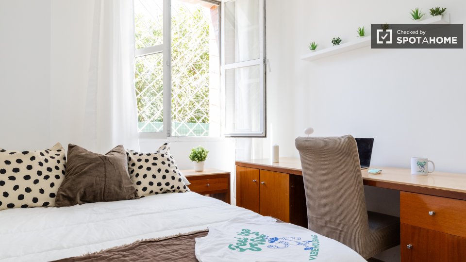 Double room Madrid, 5 beds — photo 14
