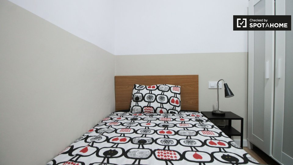 Double room Barcelona, 6 beds, 100m² — photo 2