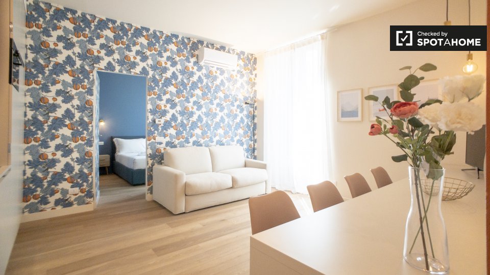 Apartment Milan, 1 bed — photo 1