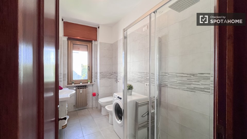 Double room Milan, 9 beds, 90m² — photo 2