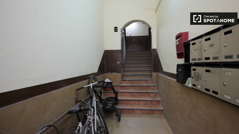 Double room Barcelona, 6 beds, 100m² — photo 10