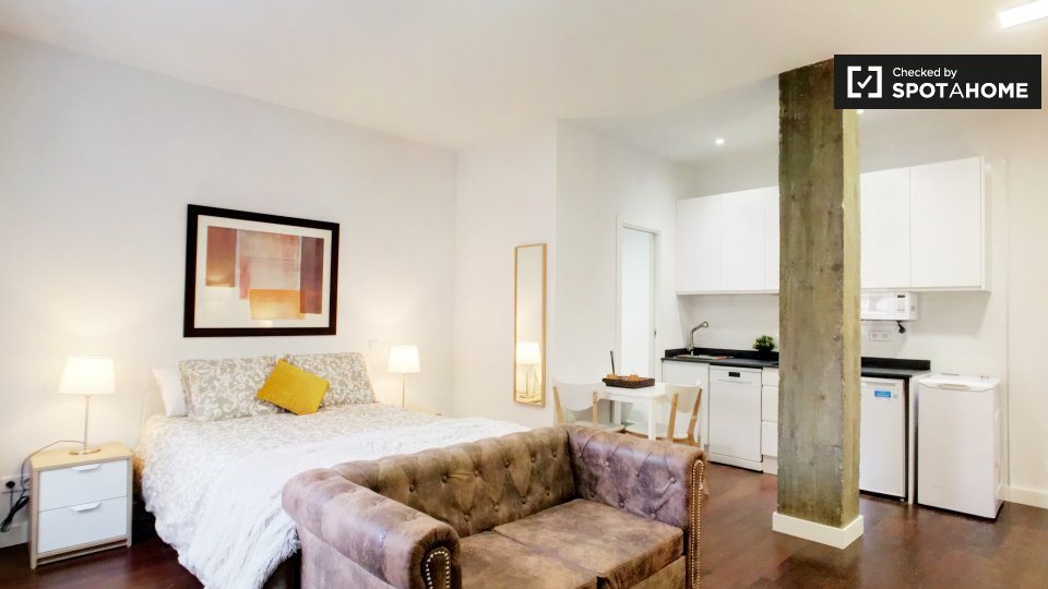 Apartment Madrid, 1 bed, 33m² — photo 3