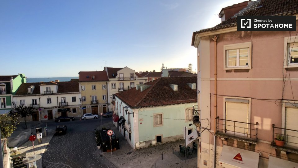 Double room Lisbon, 5 beds, 200m² — photo 6