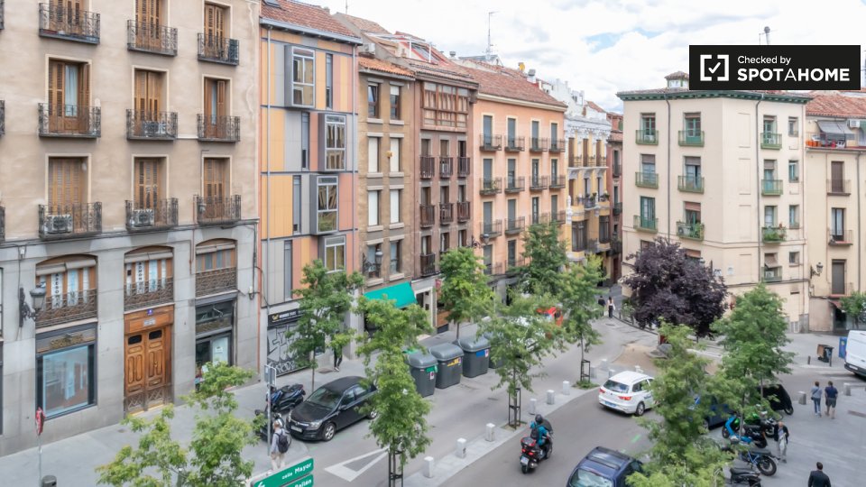 Double room Madrid, 4 beds — photo 6