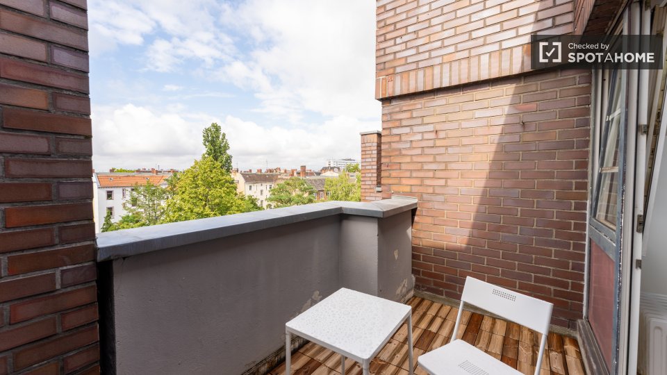 Double room Berlin, 5 beds, 80m² — photo 3
