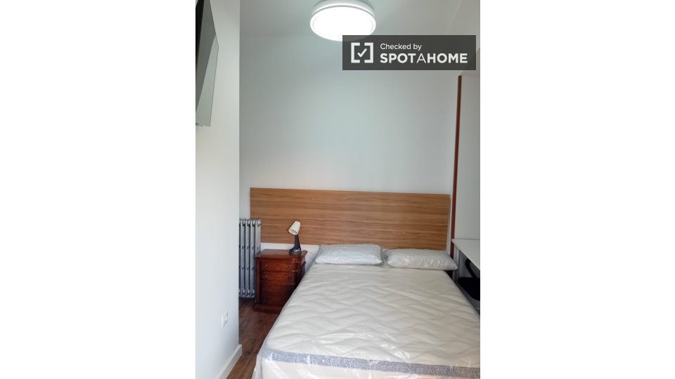 Double room Zaragoza, 8 beds, 140m² — photo 29