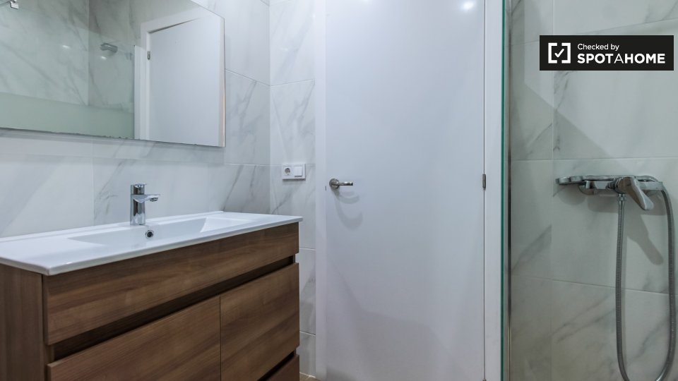 Apartment Barcelona, 1 bed, 60m² — photo 3