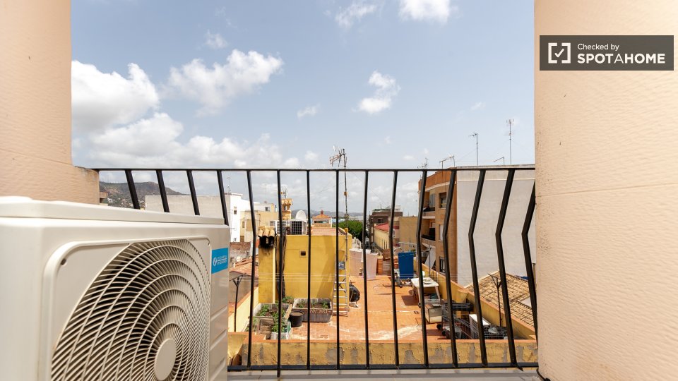 Apartment Valencia, 2 beds, 75m² — photo 11