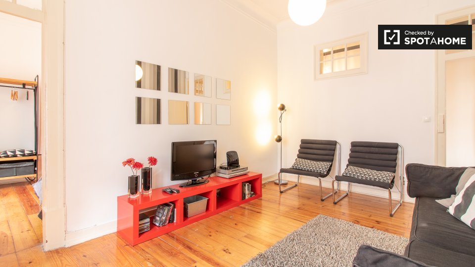 Apartment Lisbon, 2 beds, 100m² — photo 2