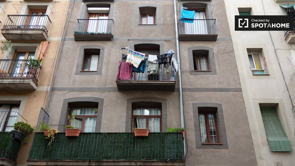 Apartment Barcelona, 1 bed, 37m² — photo 15
