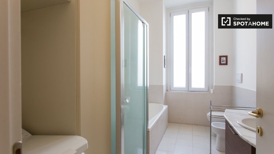 Apartment Milan, 1 bed — photo 1