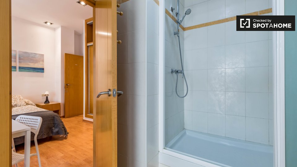 Double room Valencia, 4 beds — photo 6