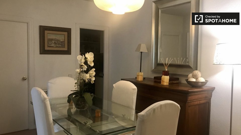 Double room Madrid, 2 beds, 90m² — photo 11
